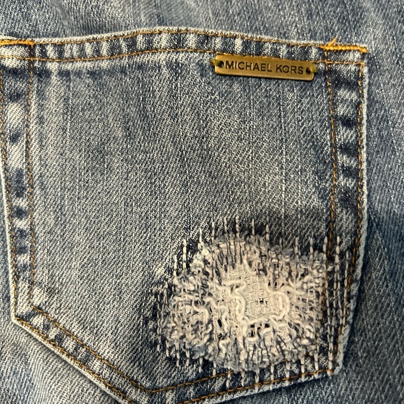 GORGEOUS,MICHAEL KORS light jeans,with patches over the front. in a size 2 - Picture 12 of 15